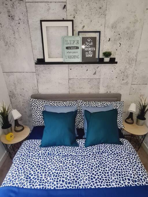 Stylish 2 Bedroom Apartment / Free Gated Parking Glasgow Bagian luar foto